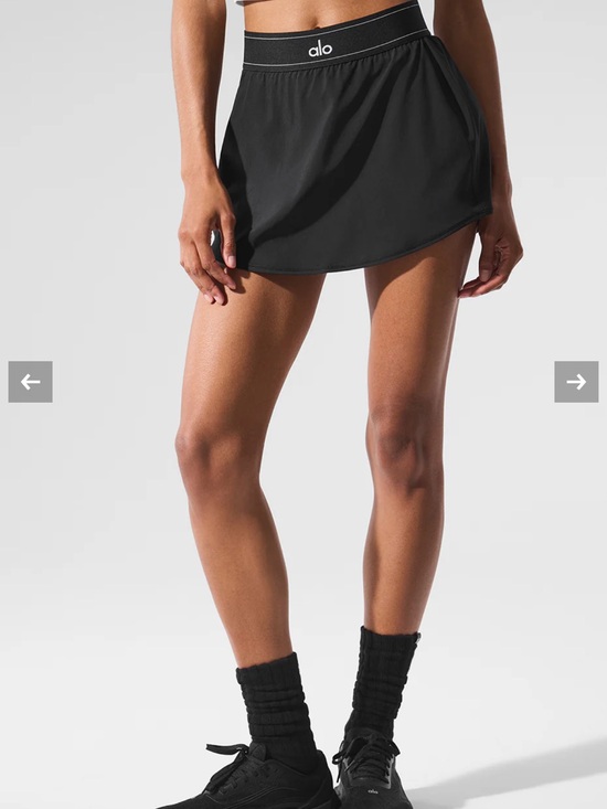 ALO Yoga Dresses & Skirts - ALO Yoga Black Athletic Match Point Tennis skirt .
